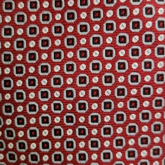 Jos. A. Bank Red Patterned Men's Tie - Picture 2 of 6